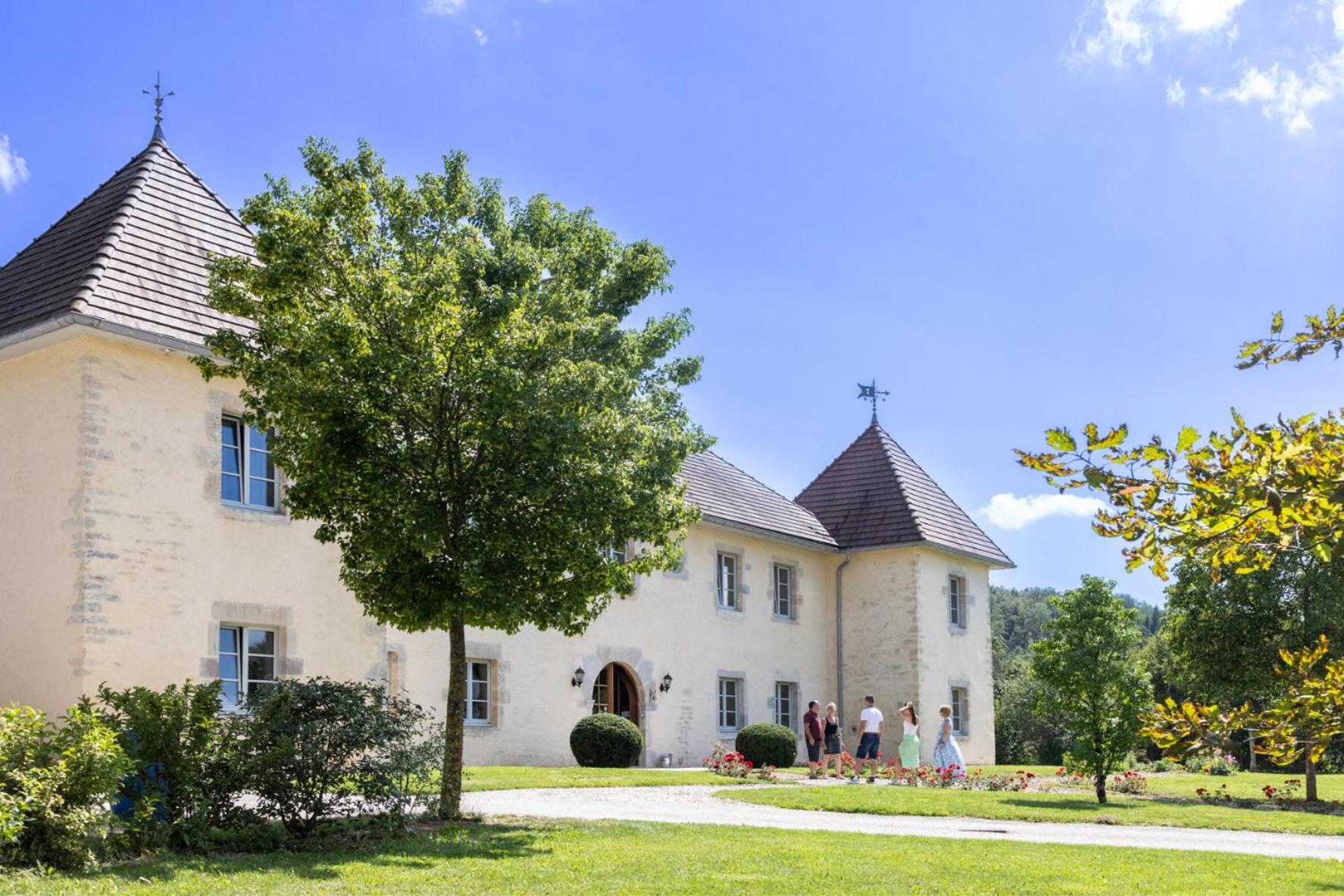 Le Relais Des Deux Tours Bed & Breakfast Brémondans Екстериор снимка