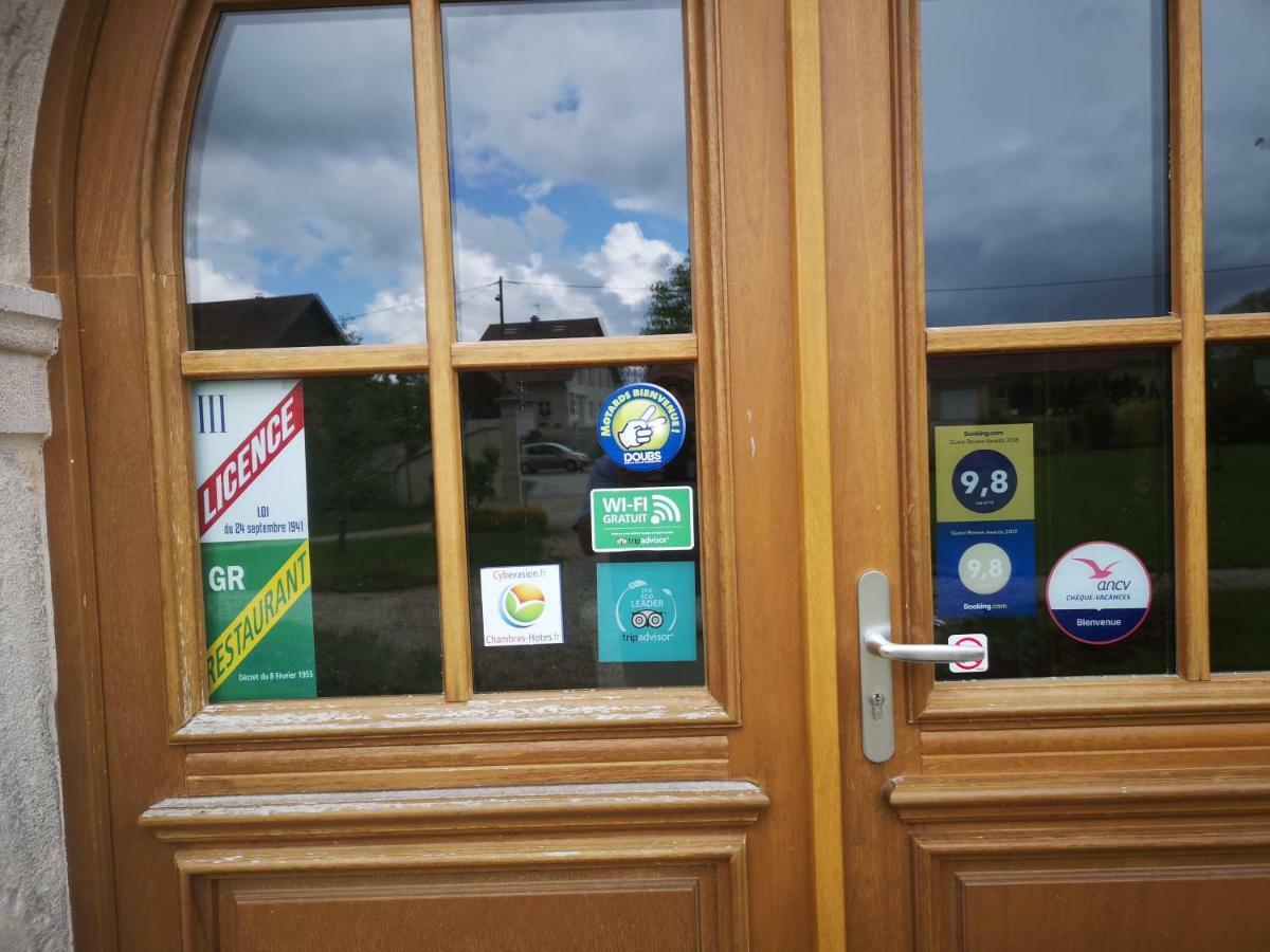 Le Relais Des Deux Tours Bed & Breakfast Brémondans Екстериор снимка